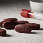 Preden se odločite za uživanje železa v tabletah, je nujno opraviti medicinsko diagnostiko in se posvetovati s strokovnjakom.